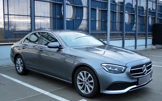 Mercedes-Benz Klasa E cena 173000 przebieg: 68200, rok produkcji 2021 z Wrocław małe 79